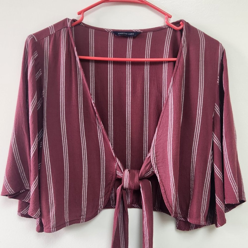 American Eagle Cropped Shrug in Size Large